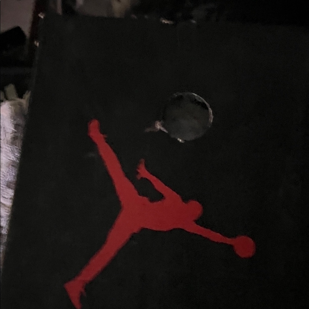 Nike off white Air Jordan Retro Men's Gray and Red High-Top Sneakers 9.5 - Picture 6 of 6